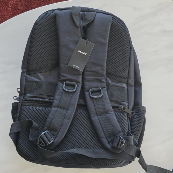 Monsdle Black Travel Laptop Backpack with USB Charging Port - 16" tall New - Picture 7 of 13